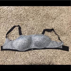 ⭐️FINAL PRICE⭐️VS sport bra size 34 DD